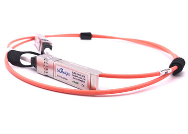 Chine Sfp+ 10g dirigent le câble à fibres optiques actif d'attache sur la fibre Om3 à plusieurs modes de fonctionnement fournisseur